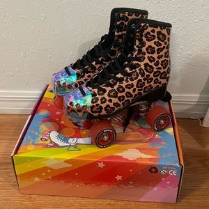 Impala leopard pattern roller-skates